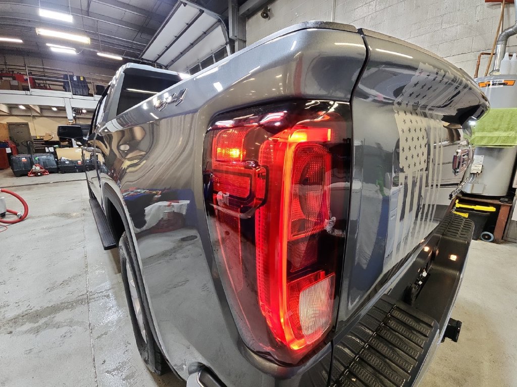 Used 2020 GMC Sierra 1500 SLE w/ SLE Value Package AWD/4WD image 32