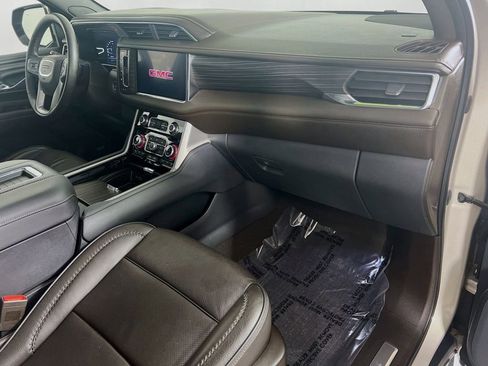 Used 2023 GMC Yukon XL Denali w/ LPO, Floor Liner Package image 33