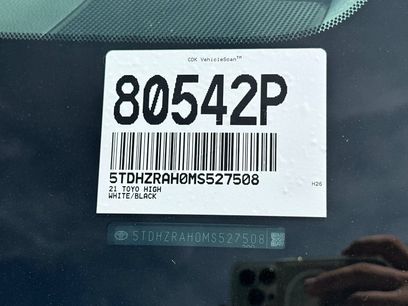 Used 2021 Toyota Highlander XLE