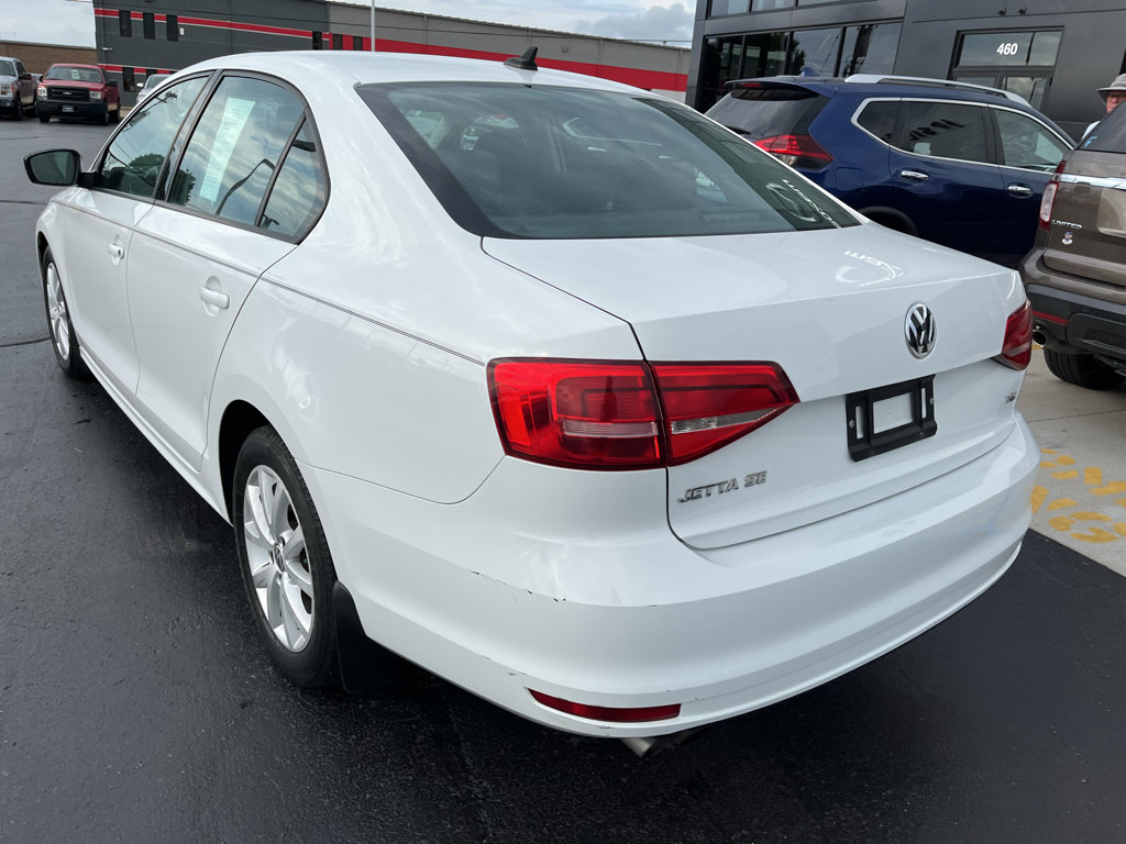 Used 2015 Volkswagen Jetta SE FWD image 11