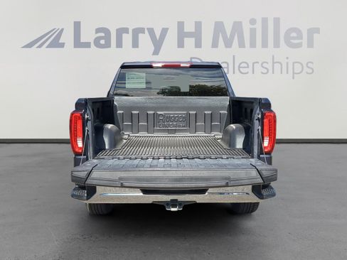 Used 2024 GMC Sierra 1500 SLT image 29