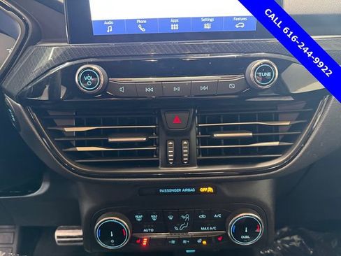 Used 2023 Ford Escape ST-Line image 7