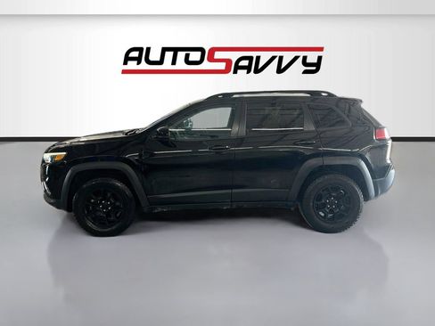 Used 2022 Jeep Cherokee Latitude AWD/4WD image 4