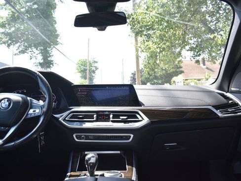 Used 2021 BMW X5 xDrive40i w/ Premium Package AWD/4WD image 29