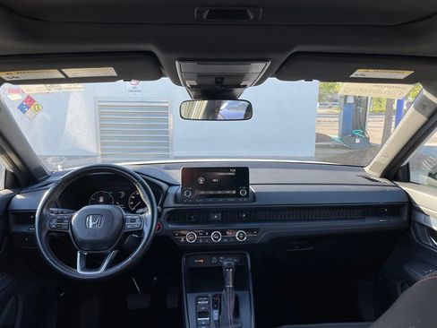 Used 2025 Honda CR-V Sport image 5