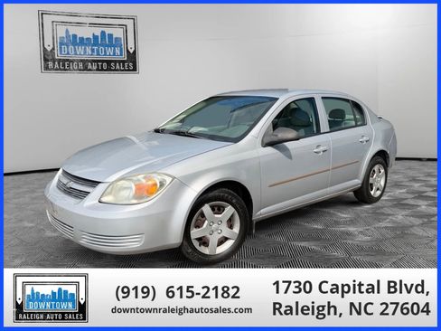 Used 2005 Chevrolet Cobalt Sedan FWD image 1