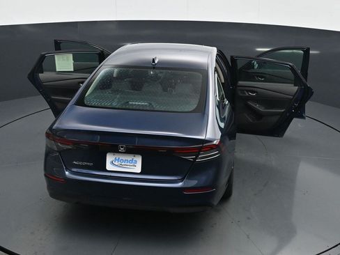 Used 2023 Honda Accord EX image 30