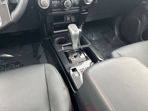 Used 2024 Toyota 4Runner TRD Off-Road Premium image 23