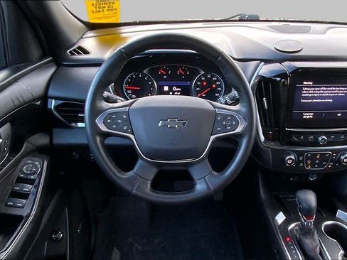 Used 2023 Chevrolet Traverse RS AWD/4WD image 6