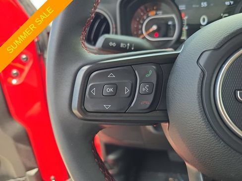 Certified 2025 Jeep Wrangler Unlimited Rubicon AWD/4WD image 22