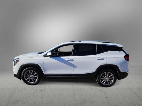 Used 2022 GMC Terrain SLT image 5