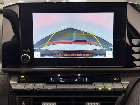 Used 2025 Toyota Camry LE FWD image 36