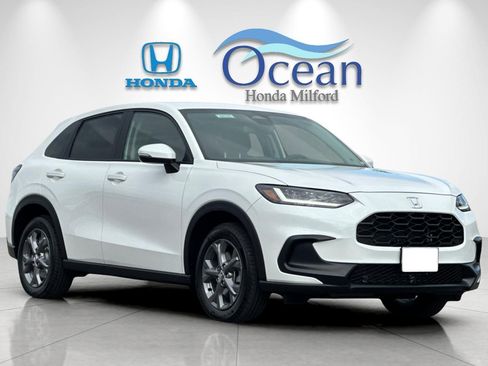 New 2026 Honda HR-V LX image 7