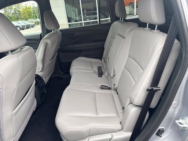 Used 2023 Honda Passport EX-L image 18