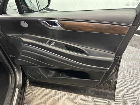 Used 2024 Genesis GV80 2.5T image 16