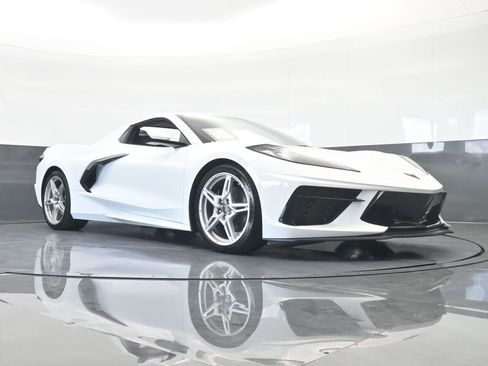Used 2024 Chevrolet Corvette Stingray Convertible w/ 1LT image 57