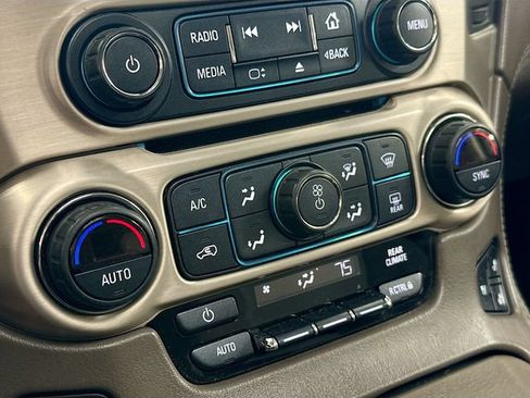 Used 2018 GMC Yukon XL Denali w/ Open Road Package AWD/4WD image 17