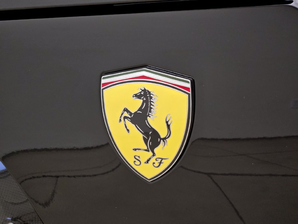 Used 2025 Ferrari Purosangue AWD/4WD image 15