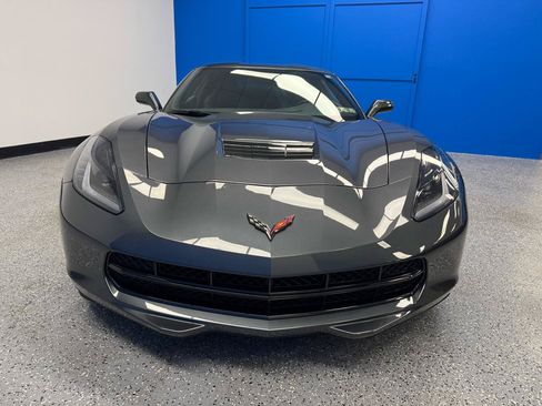 Used 2018 Chevrolet Corvette Stingray Coupe w/ Carbon Flash Badge Package RWD image 27
