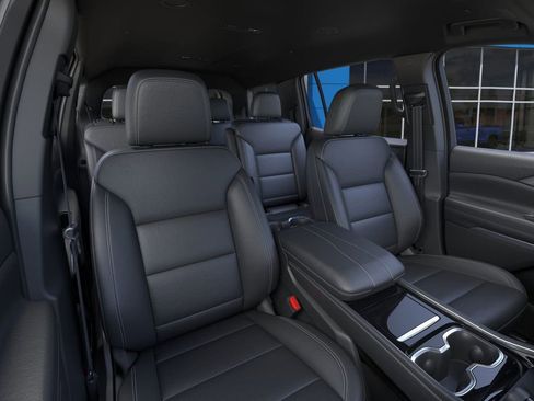 New 2026 Chevrolet Traverse LT image 16