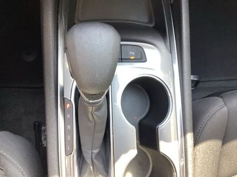 Used 2024 Chevrolet Malibu LT image 18