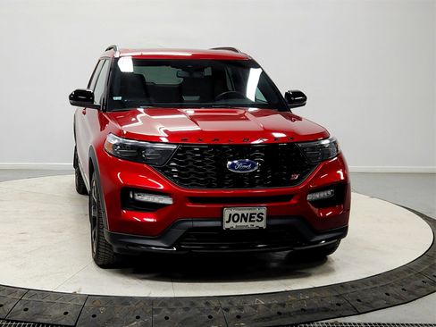 Used 2023 Ford Explorer ST w/ Equipment Group 401A image 2