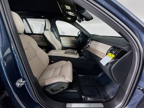 New 2026 Volvo XC90 T8 Ultra w/ Protection Package Premier AWD/4WD image 31