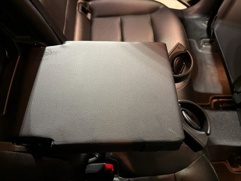 Used 2015 Mercedes-Benz GLA 250 4MATIC image 28