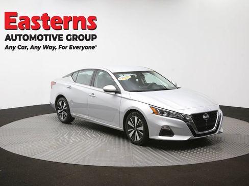 Used 2022 Nissan Altima 2.5 SV FWD image 49