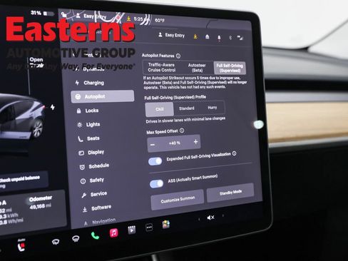 Used 2020 Tesla Model Y Long Range image 16