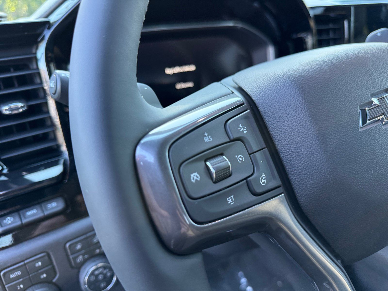 New 2026 Chevrolet Silverado 1500 ZR2 AWD/4WD image 19