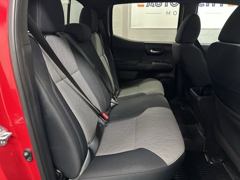 Used 2021 Toyota Tacoma TRD Off-Road image 37