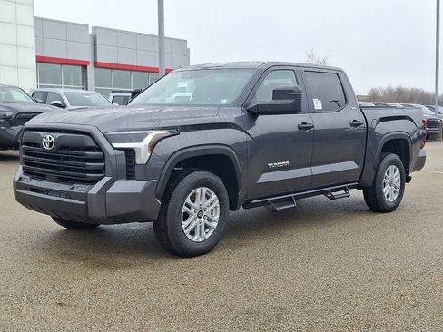 New 2026 Toyota Tundra SR5 AWD/4WD image 3