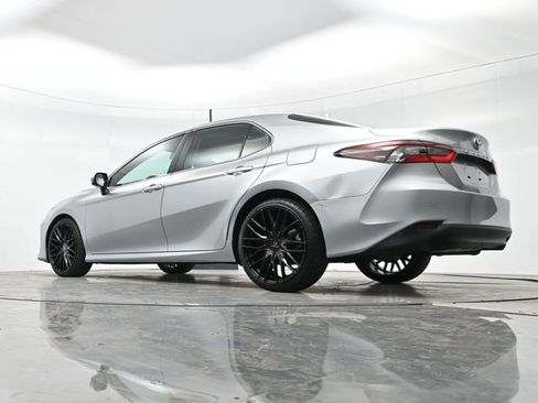 Used 2022 Toyota Camry LE image 25