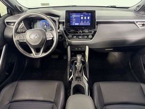 Used 2024 Toyota Corolla Cross AWD Hybrid w/ Convenience Package image 13