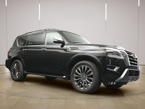 Certified 2024 Nissan Armada Platinum w/ Captain's Chairs Package RWD image 28