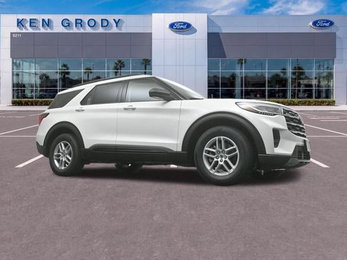 New 2026 Ford Explorer Active RWD image 1