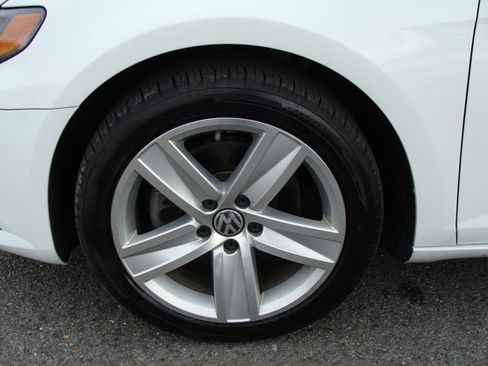 Used 2016 Volkswagen CC Sport FWD image 34