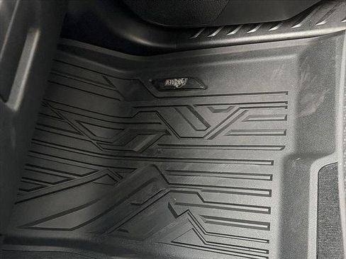 Used 2025 GMC Canyon AT4 w/ AT4X AEV Edition image 26