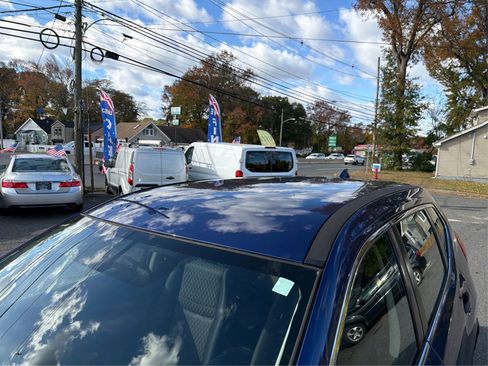 Used 2017 Nissan Rogue S image 12