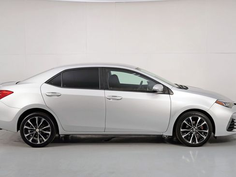 Used 2018 Toyota Corolla SE image 45
