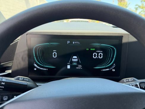 Used 2026 Kia Niro LX FWD image 38
