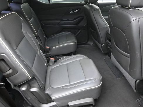 Used 2023 Chevrolet Traverse Premier w/ Redline Edition image 9