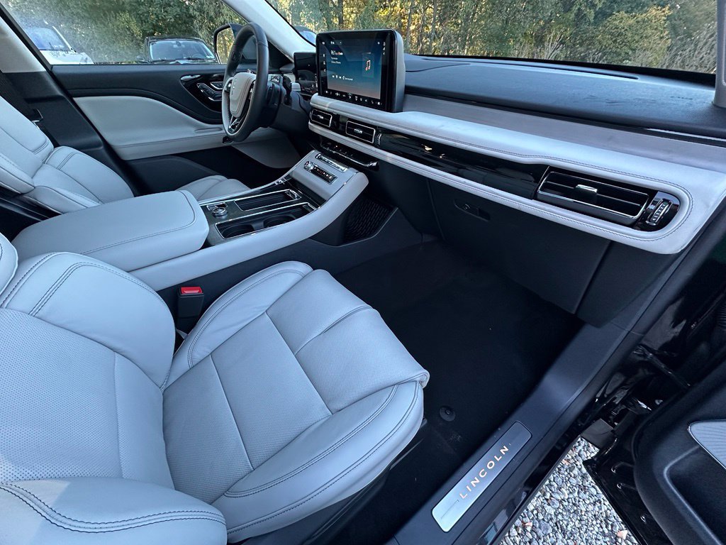 New 2027 Lincoln Aviator Reserve AWD/4WD image 23