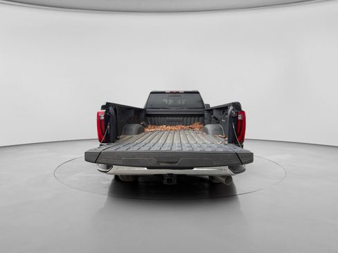 New 2025 GMC Sierra 3500 SLT w/ SLT Premium Package image 18