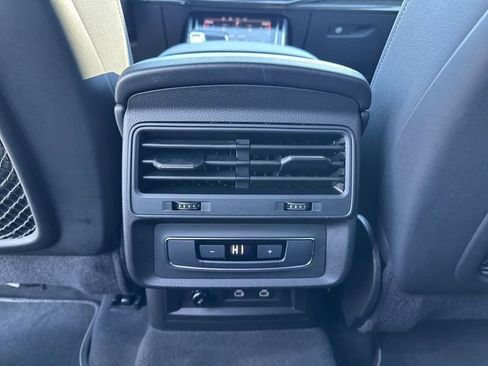 Used 2025 Audi Q7 3.0T Premium Plus image 22