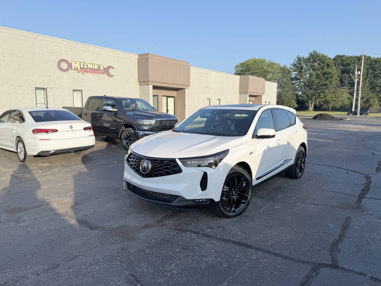 Used 2024 Acura RDX w/ Advance Package AWD/4WD image 2