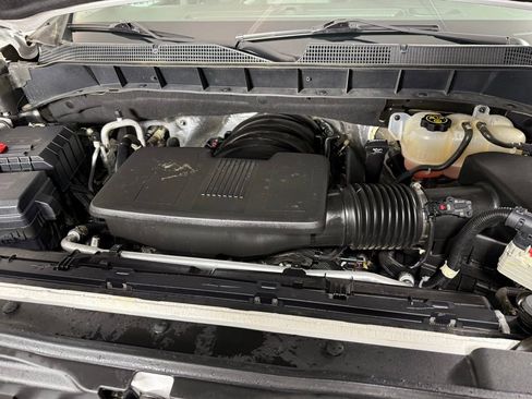 Used 2019 Chevrolet Silverado 1500 LTZ w/ LTZ Premium Package AWD/4WD image 37