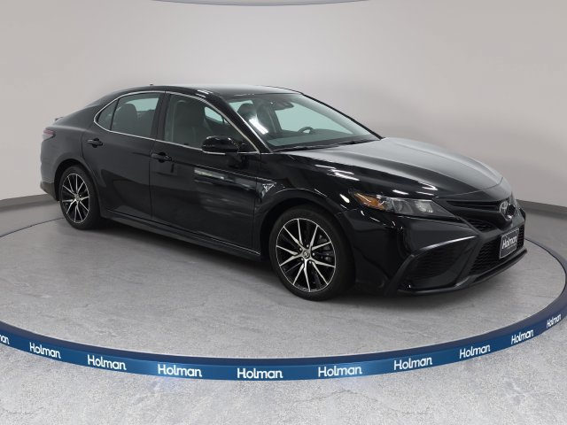 Certified 2024 Toyota Camry SE w/ Cold Weather Package AWD/4WD image 3