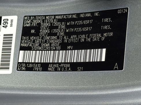 Used 2024 Toyota Sienna XLE image 31